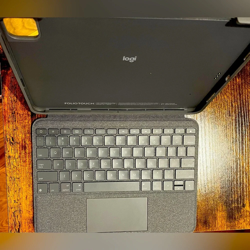Logitech Folio Touch Keyboard for iPad Pro 11’ (3rd, 4th Gen)(New with Warranty)